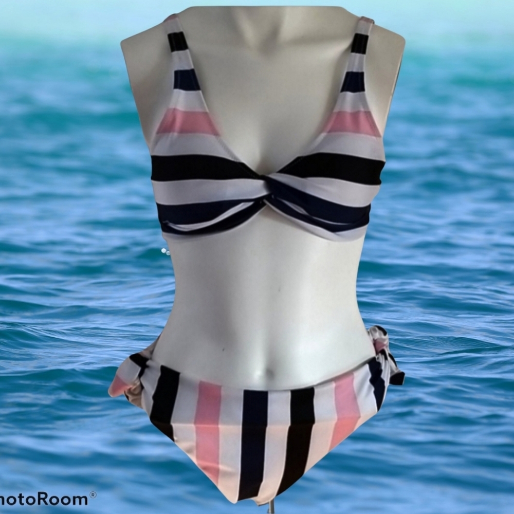 Zaful Striped 2-PC Cheeky Bikini Set